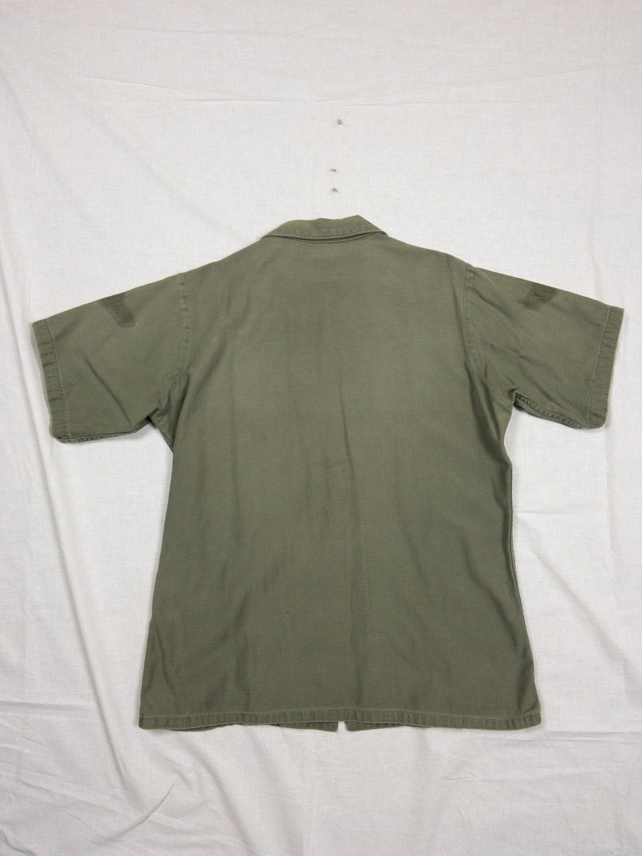 1972 OG 107 Shirt, Utility Cotton Sateen Short Sleeves, Size M/L