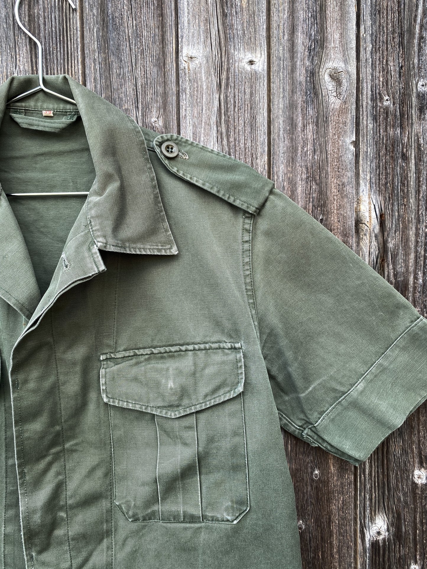 1970s Belgian Army Short Sleeves Shirts, Size S/M