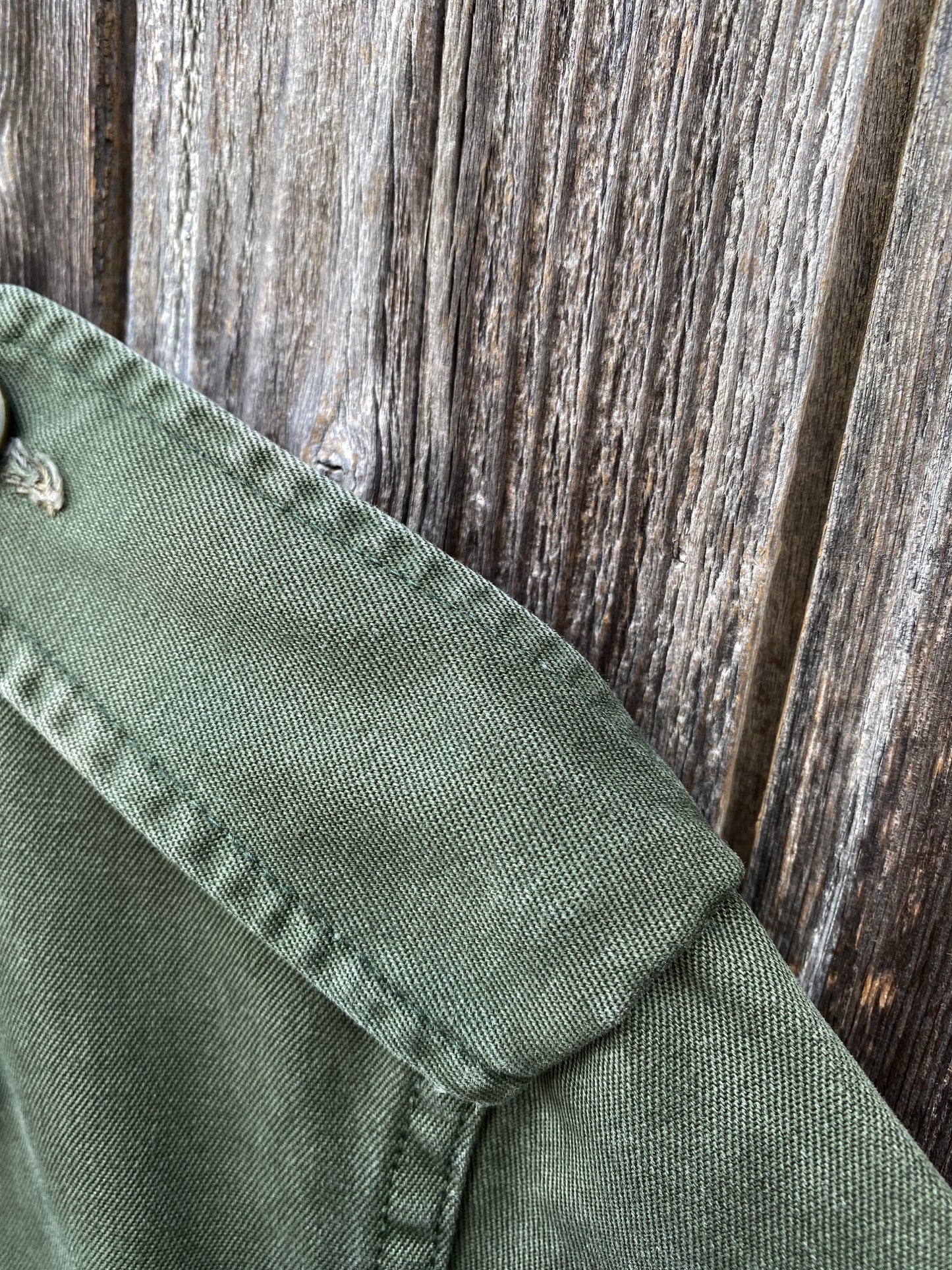 1970s Belgian Army Short Sleeves Shirts, Size S/M